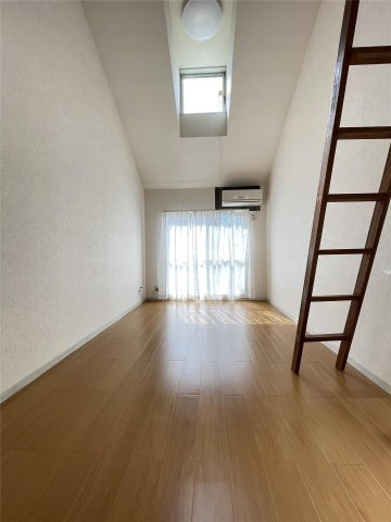シャトレ隈IIの寝室