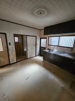天下茶屋１丁目店舗戸建の内装