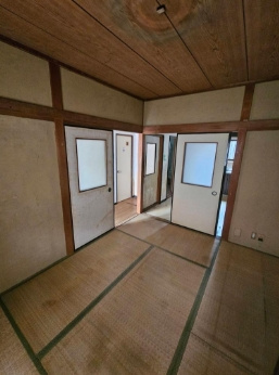 天下茶屋１丁目店舗戸建の内装