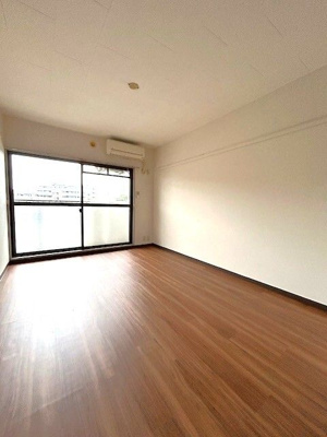 【洋室】 | ゴールドクレスト | 使い勝手のいい洋室です