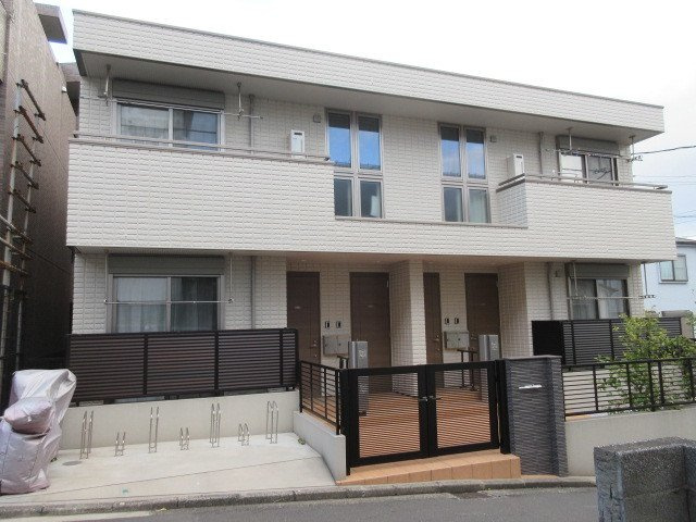 Ｌａｕｒｅｌ　Ｔｅｒｒａｃｅ