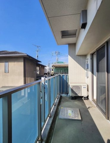 ブリリア東中野ステーションフロント（Brillia東中野 Station Front）のバルコニー|お問合せはお電話でもお受付しております。
03-6450-5211