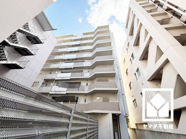 プリオーレ夙川さくら道の外観