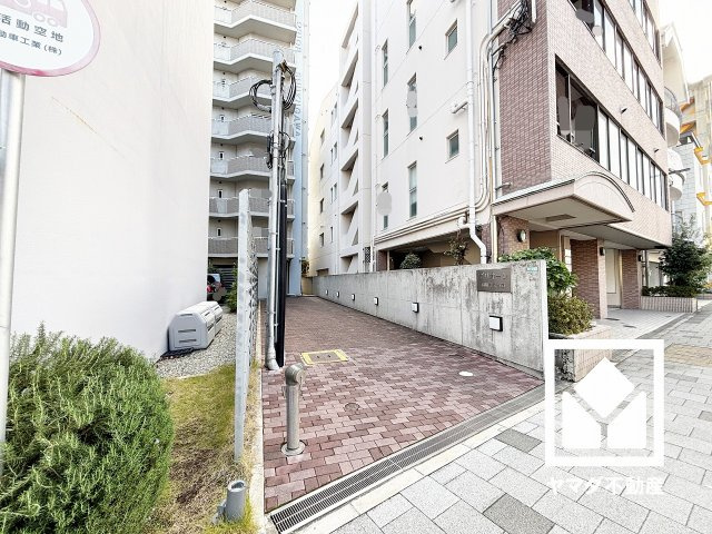 プリオーレ夙川さくら道の外観