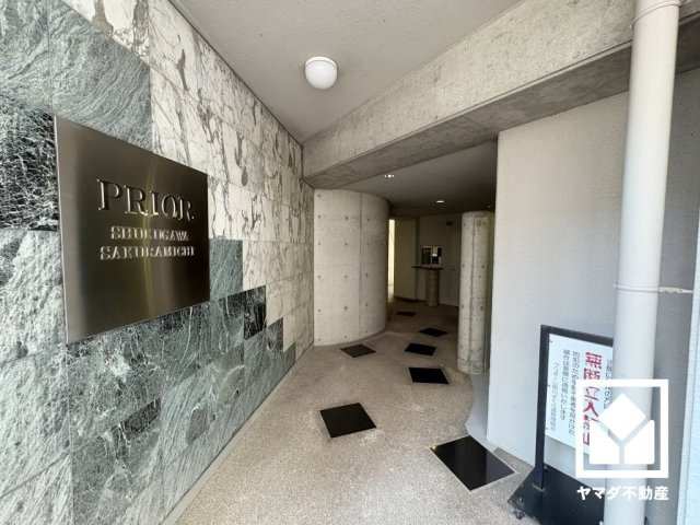 プリオーレ夙川さくら道のエントランス