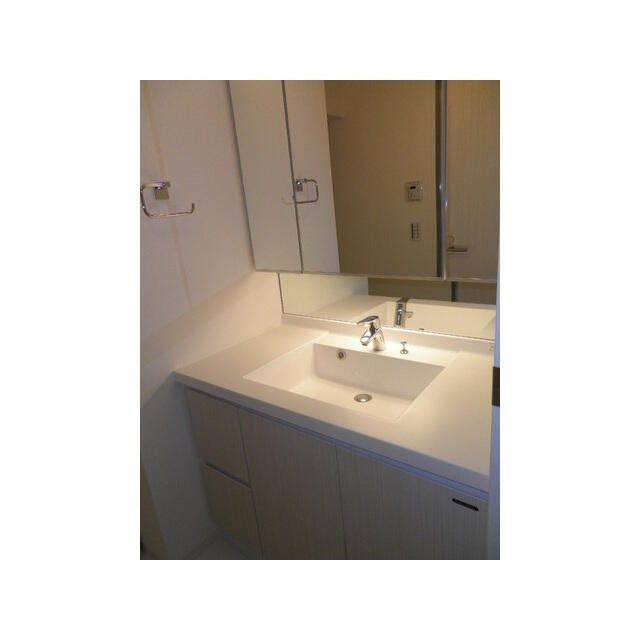 コンフォリア浅草橋の洗面所