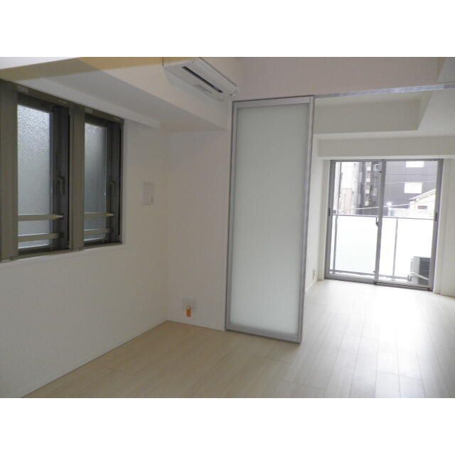 コンフォリア浅草橋の居間・リビング