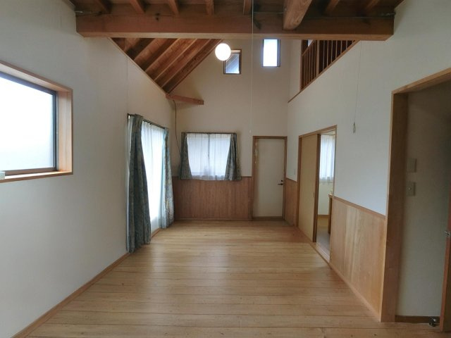 伯耆町金屋谷別荘の居間・リビング