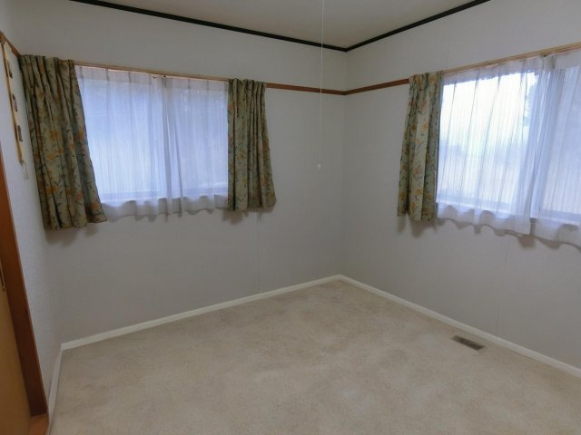 伯耆町金屋谷別荘の洋室
