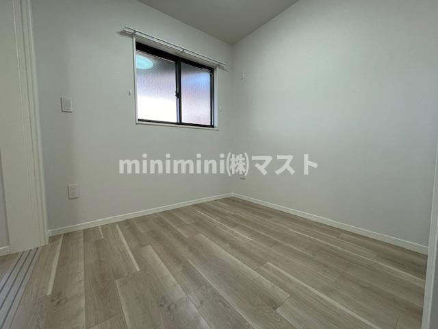 グラン今里NORTHの居間・リビング