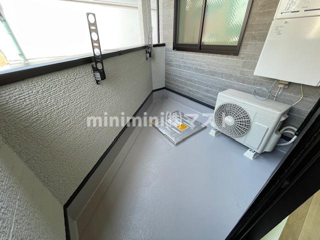 グラン今里NORTHのバルコニー