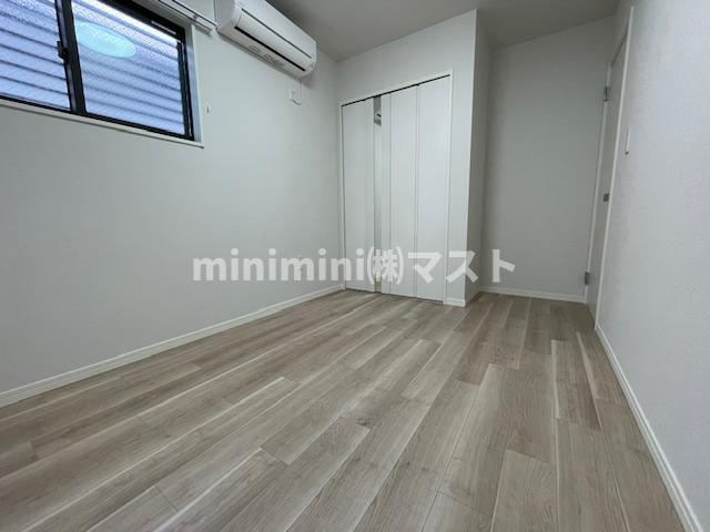 グラン今里NORTHの居間・リビング