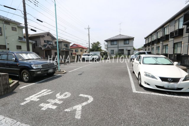 レオパレスＫ２の駐車場