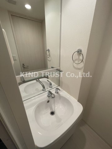 スワンズシティ梅田ウエストの洗面所|広い洗面スペース