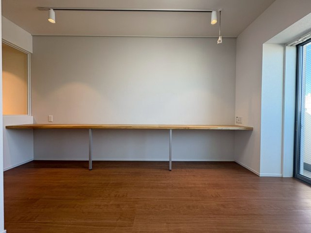 DIPS竹ノ塚駅前の居間・リビング