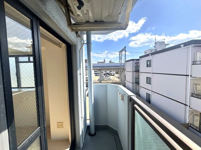 フリックコート深江のバルコニー
