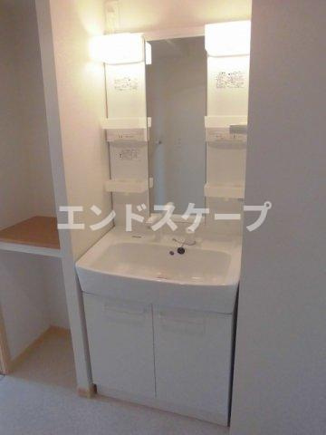 エレガンシアＨⅡの洗面所|高崎、前橋のお部屋探しはエンドスケープまで！お客様の理想お聞かせ下さい♪