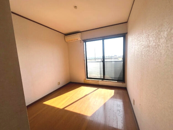 東金市台方　中古戸建の洋室|平成14年1月築　4LDK  駐車2台可  スーパービックハウス徒歩約12分  閑静な分譲地