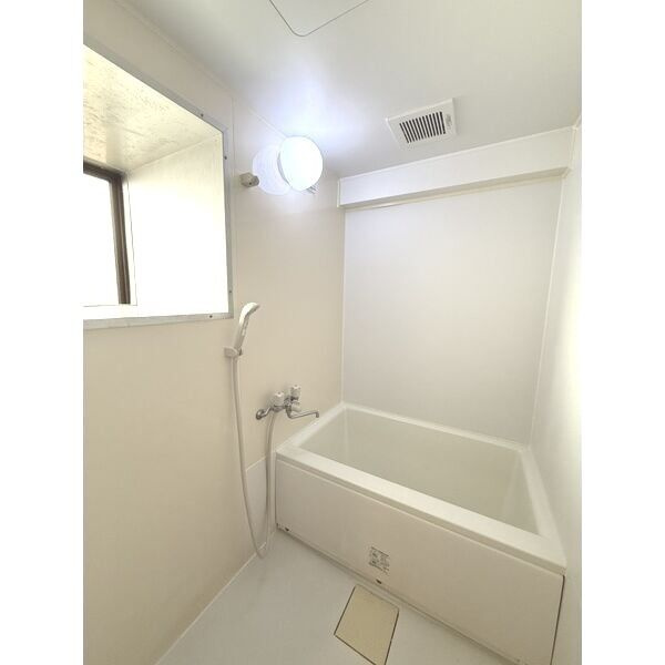 スカイメゾンの浴室|落ち着いた空間のお風呂です