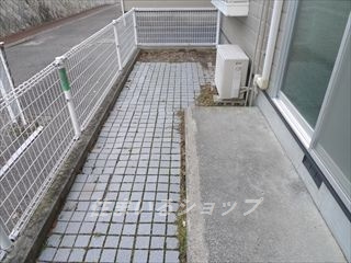 広島市安佐北区落合南２丁目のアパートの庭