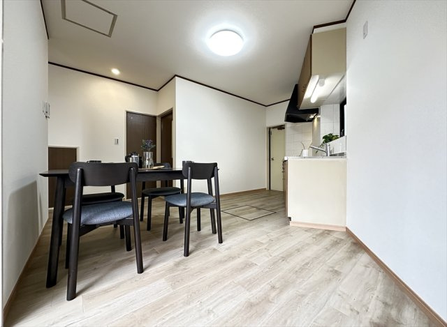 【ダイニング】 | 富士見市水谷東3丁目　中古一戸建住宅　(志木本店) | 小学校まで徒歩13分、中学校まで徒歩14分で通学に便利。