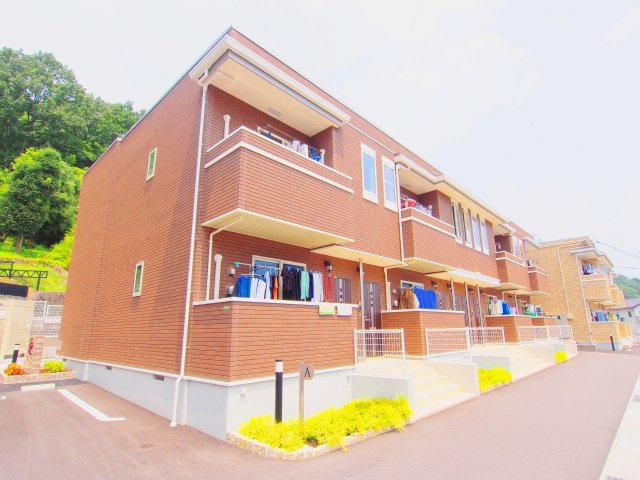 サニーエレガントハウス　B