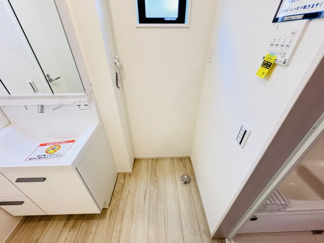 松戸市八ケ崎３丁目新築戸建【八ヶ崎第二小学校:６分】のランドリースペース|洗濯機置き場