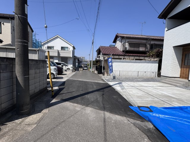 松戸市八ケ崎３丁目新築戸建【八ヶ崎第二小学校:６分】の前面道路含む現地写真|南西側前面道路
