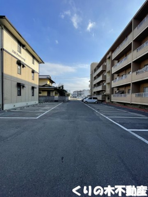 【駐車場】 | ルミウス北鳥生１ | カースペースがあります
