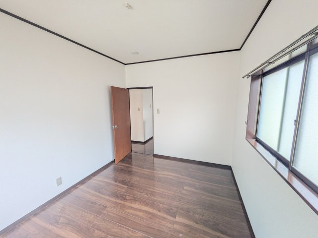 上麻生4丁目貸家の寝室