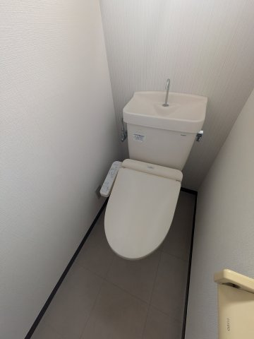 上麻生4丁目貸家のトイレ