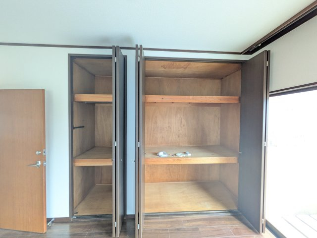 上麻生4丁目貸家の収納