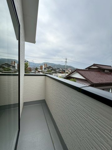 ーmokuーモクー小倉南区東貫1丁目2期　【小倉南区　新築戸建て】のバルコニー|日当たり良好なバルコニです♪【小倉南区　新築戸建て】