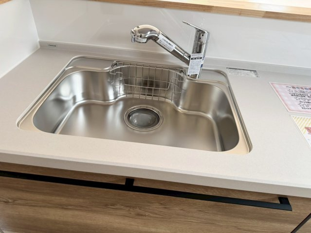ーmokuーモクー小倉南区東貫1丁目2期　【小倉南区　新築戸建て】のキッチン|浄水器一体型の水栓♪【小倉南区　新築戸建て】
