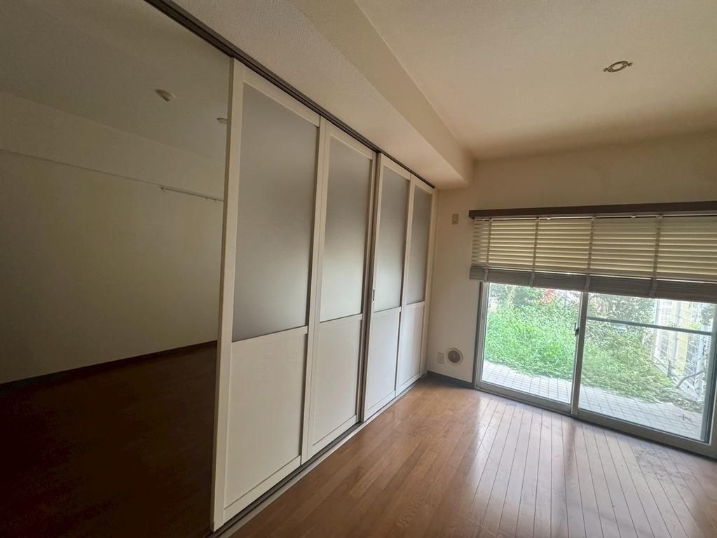 青梅市新町３丁目の中古マンションの居間・リビング