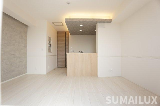 熊本市東区長嶺東４丁目のアパートの居間・リビング
