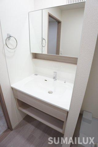 熊本市東区長嶺東４丁目のアパートの独立洗面台