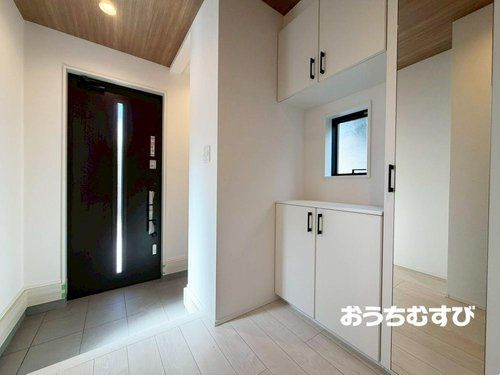 尾張旭市東大道町曽我廻間(全1棟)の玄関
