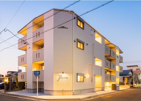 Fleuve B(フルーヴB)の外観|外はこのようになっています