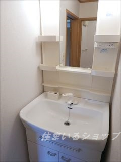 広島市安佐北区亀山７丁目のアパートの洗面所