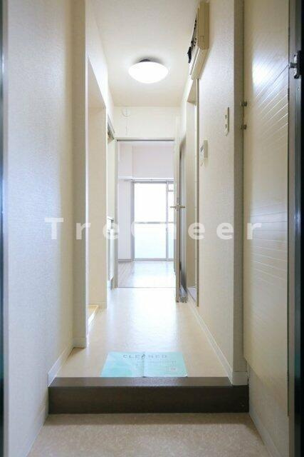 アドリーム千駄木の玄関