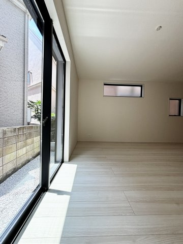 【居間・リビング】の画像
