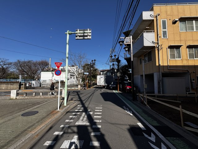 【前面道路含む現地写真】の画像