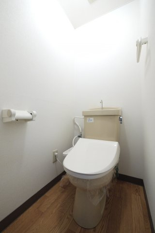 エレガンス京町のトイレ|※写真は別の部屋のものです。