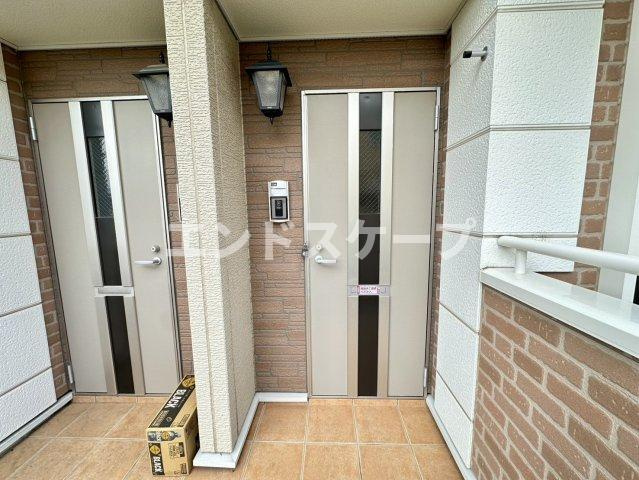 ジベルニーⅢの玄関|高崎、前橋のお部屋探しはエンドスケープまで！お客様の理想お聞かせ下さい♪