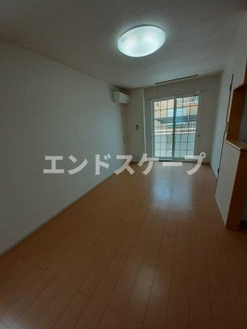 ジベルニーⅢの居間・リビング|高崎、前橋のお部屋探しはエンドスケープまで！お客様の理想お聞かせ下さい♪