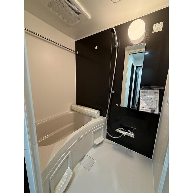 ロワジール西ヶ原の浴室