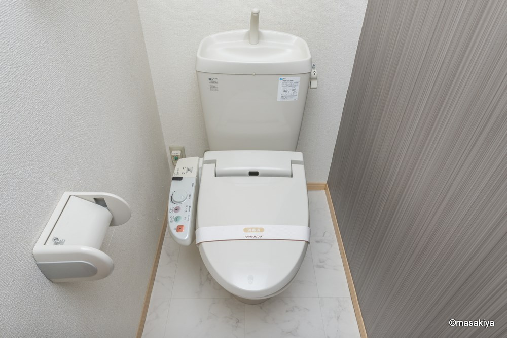ポムラフィネのトイレ|トイレ　ウォシュレット付