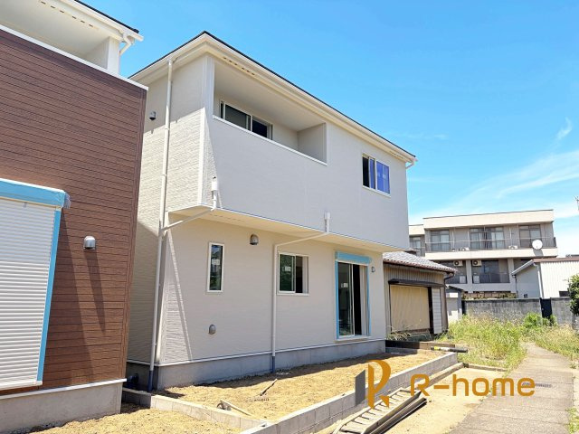龍ケ崎市姫宮町第1期　新築子戸建て　2号棟の外観|ご予約を頂ければ、『平日』はもちろん『早朝』や『夜間』もご見学可能です♪お気軽にお申し付けください♪