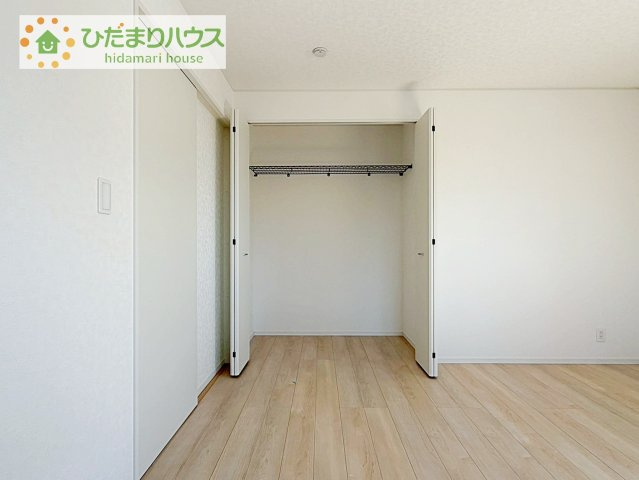 【収納】 | つくば市若森第1　新築戸建　1号棟 | 大容量のクローゼット！洋服をかけて収納すれば、「何を持っているか」忘れることもありません！